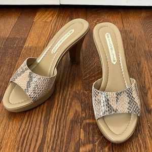 Bandolino Snakeskin Animal Print Heels Size 9